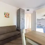 Sea-view In With Parking *